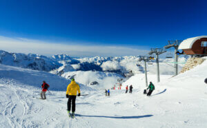 Les Deux Alpes ski resort - search & compare the best private airport transfers to & from Les Deux Alpes ski resort.